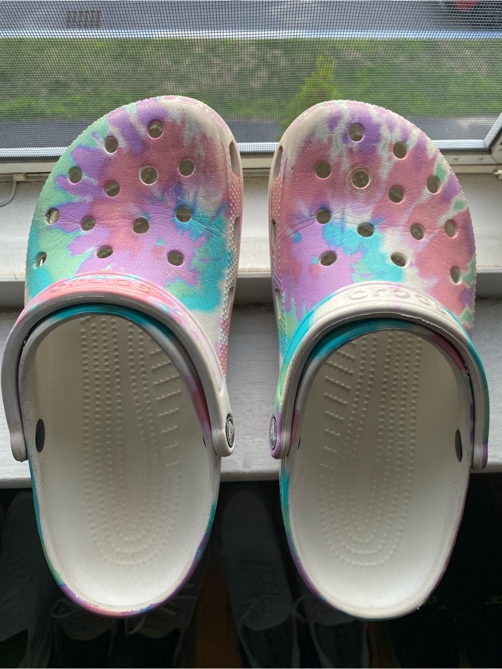 Crocs Tie-Dye Classic Clog - Pastel Multicolor mens 7/womens 9